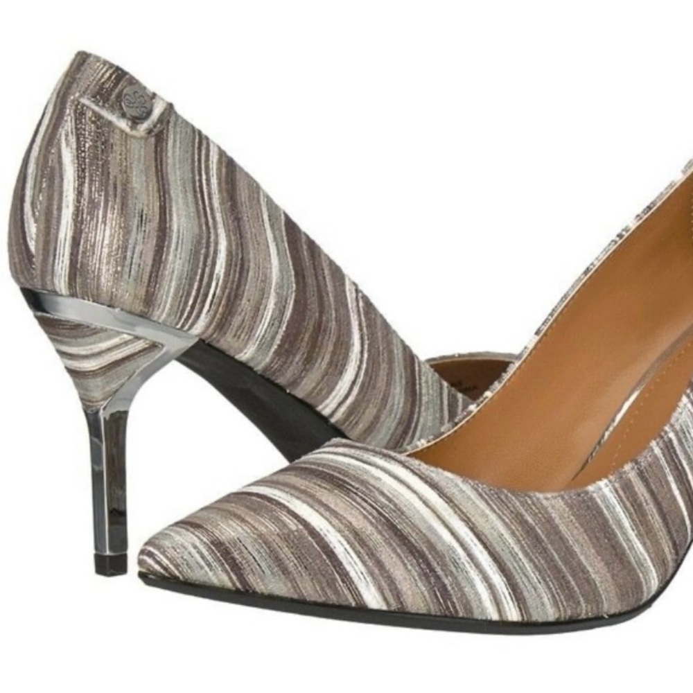 J. Renee Bryanne 9.5M Silver Metallic Classic Pump